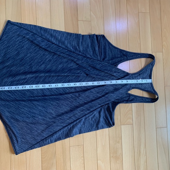 Lululemon - Picture 5 of 5